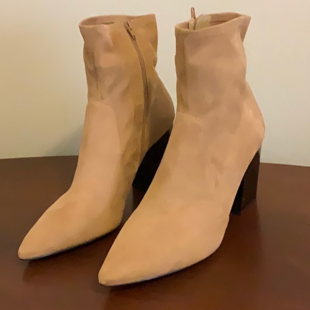 Tortoiseshell Ankle Boots - Picture 2 of 3